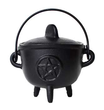 5" Cast iron cauldron w/ lid Pentagram